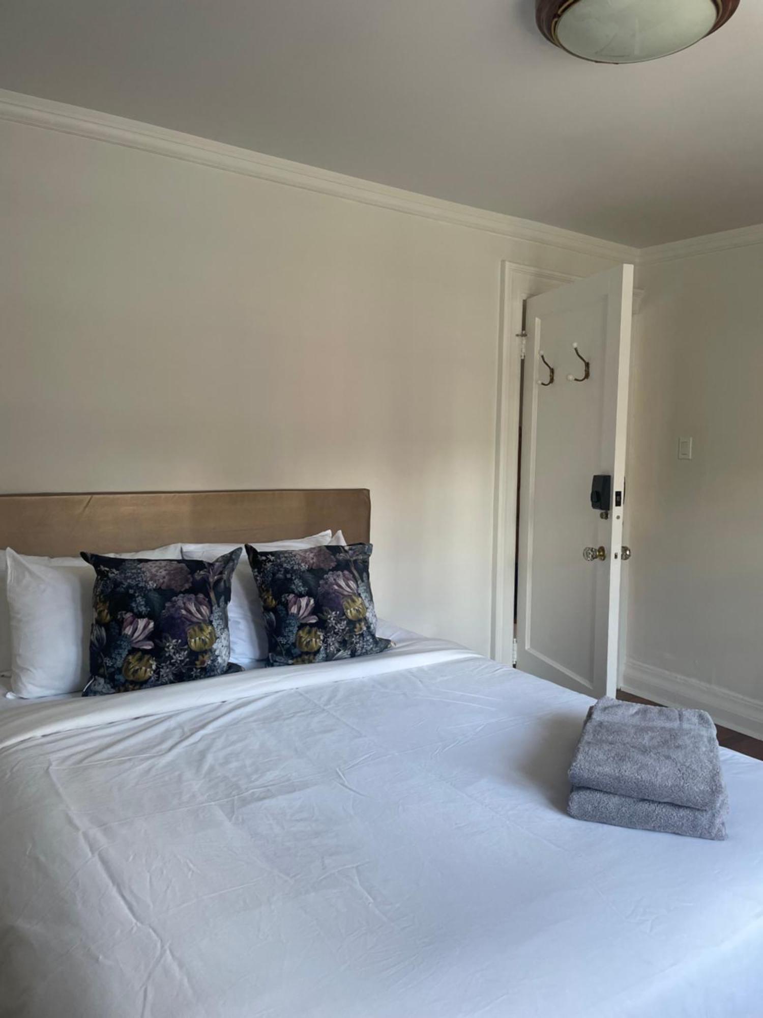 Ambassador B&B Оттава Екстер'єр фото